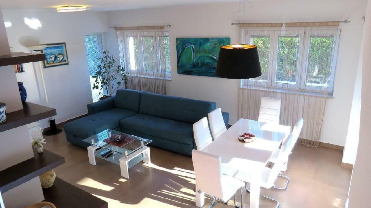 House Mia Lejlighed Ližnjan Eksteriør billede